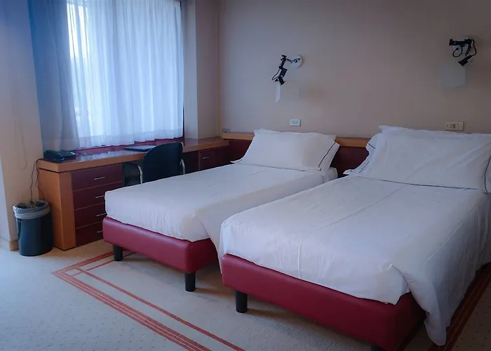 Excel Milano 3 ホテル 4*
